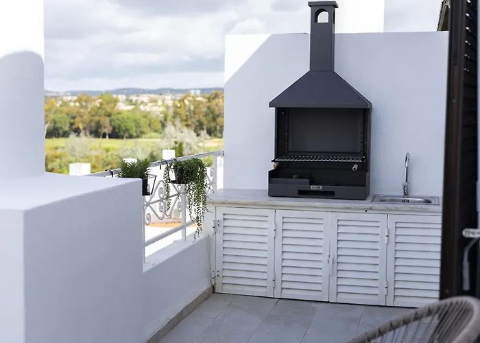 Retreat - Sunset View By Hd